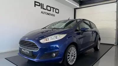 Sell Ford Fiesta 2015 - 8990 EUR, 144693 km - AUTO.MOTO.pt