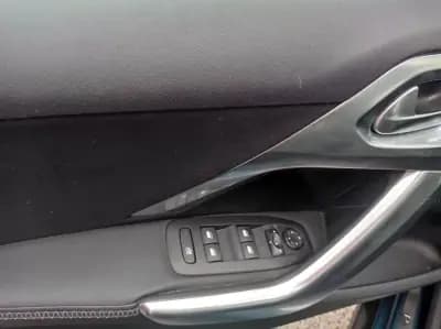 Vendo Peugeot 2008 2016 - 12200 EUR, 107000 km - AUTO.MOTO.pt