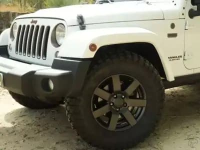Sell Jeep Wrangler Unlimited 2017 - 46900 EUR, 158085 km - AUTO.MOTO.pt
