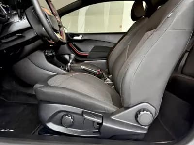 Vendo Ford Fiesta 2018 - 12500 EUR, 146800 km - AUTO.MOTO.pt