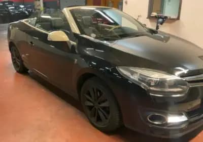 Vendo Renault Mégane Cabrio 2015 - 8900 EUR, 127943 km - AUTO.MOTO.pt