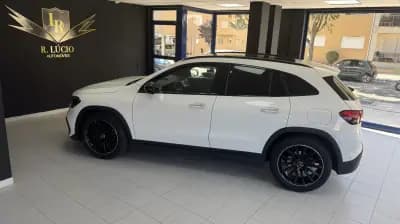 Vendo Mercedes-Benz GLA 200 2022 - 41500 EUR, 75069 km - AUTO.MOTO.pt