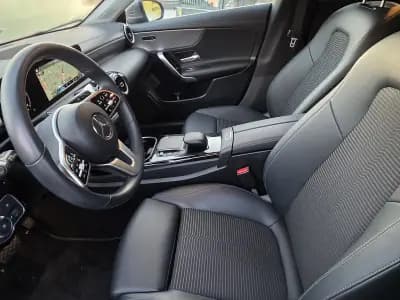 Vendo Mercedes-Benz CLA 180 2022 - 25900 EUR, 146000 km - AUTO.MOTO.pt