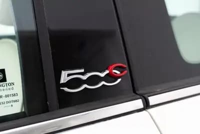 Sell Fiat 500C 2017 - 14500 EUR, 39620 km - AUTO.MOTO.pt