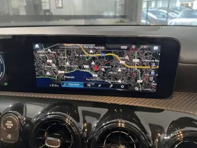 Vendo Mercedes-Benz A 180 Limousine 2020 - 22600 EUR, 114696 km - AUTO.MOTO.pt