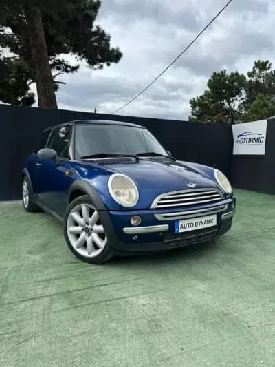 Sell MINI 2004 - 7000 EUR, 214300 km - AUTO.MOTO.pt