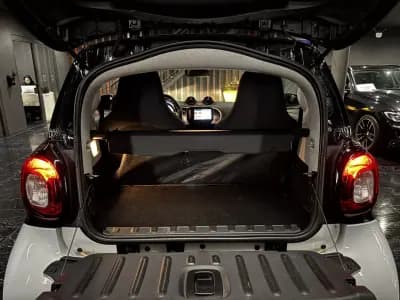 Sell Smart Fortwo Cabrio 2017 - 10990 EUR, 80200 km - AUTO.MOTO.pt