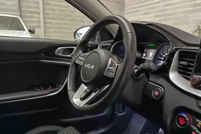 Sell Kia XCeed 2022 - 21950 EUR, 37220 km - AUTO.MOTO.pt