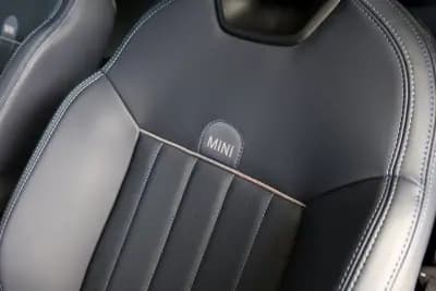 Sell MINI 2024 - 33500 EUR, 8997 km - AUTO.MOTO.pt