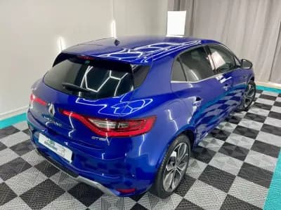 Vendo Renault Mégane 2016 - 13999 EUR, 182000 km - AUTO.MOTO.pt