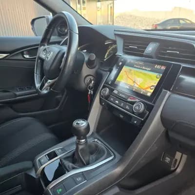 Vendo Honda Civic 2018 - 17950 EUR, 112673 km - AUTO.MOTO.pt