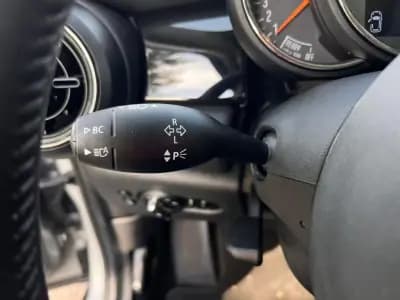 Vendo MINI Cooper 2023 - 23995 EUR, 20000 km - AUTO.MOTO.pt