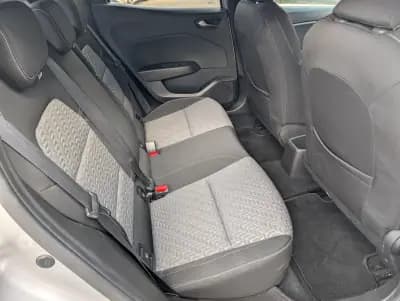 Sell Renault Clio 2023 - 13500 EUR, 152386 km - AUTO.MOTO.pt