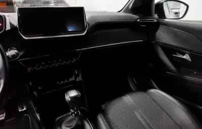 Vendo Peugeot 208 2020 - 14500 EUR, 47000 km - AUTO.MOTO.pt