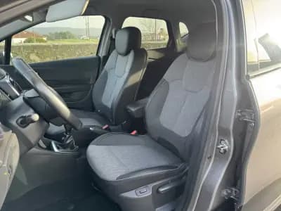 Vendo Renault Captur 2018 - 14500 EUR, 48000 km - AUTO.MOTO.pt