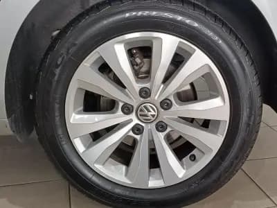 Vendo Volkswagen Golf 2017 - 17390 EUR, 126004 km - AUTO.MOTO.pt