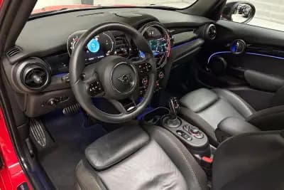 Vendo MINI 2021 - 26950 EUR, 34244 km - AUTO.MOTO.pt