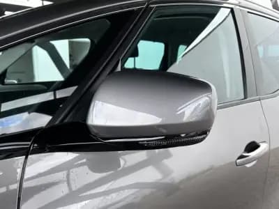 Sell Renault Scénic 2017 - 12900 EUR, 177522 km - AUTO.MOTO.pt