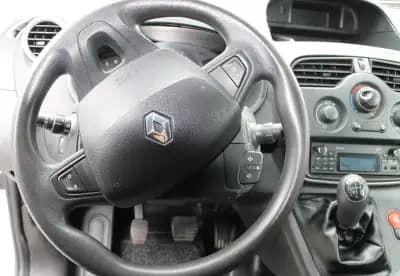 Vendo Renault Kangoo 2019 - 11900 EUR, 135000 km - AUTO.MOTO.pt