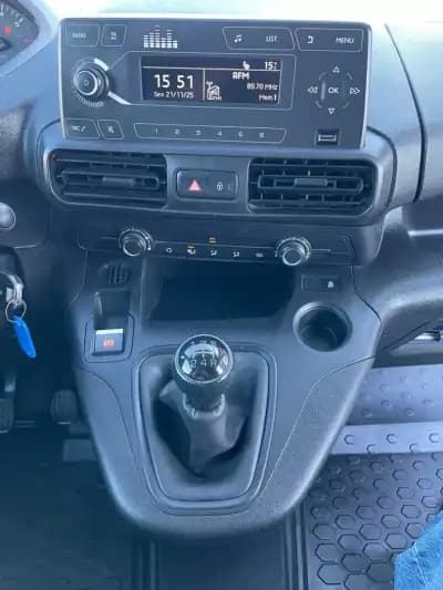 Vendo Peugeot Partner 2020 - 14900 EUR, 134123 km - AUTO.MOTO.pt