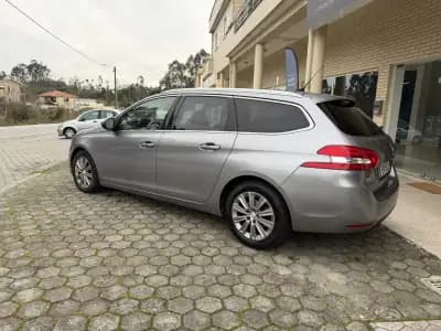 Sell Peugeot 308 SW 2020 - 17900 EUR, 124000 km - AUTO.MOTO.pt