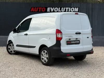 Sell Ford Transit Courier 2019 - 9990 EUR, 169990 km - AUTO.MOTO.pt