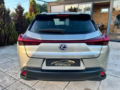 Vendo Lexus UX 250h 2021 - 31990 EUR, 54656 km - AUTO.MOTO.pt