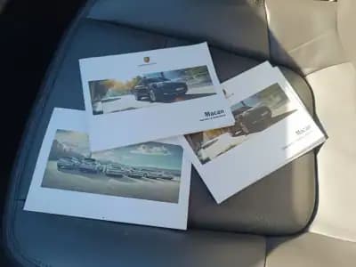 Vendo Porsche Macan 2016 - 47500 EUR, 155000 km - AUTO.MOTO.pt