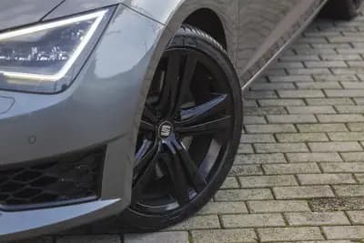 Vendo SEAT Leon 2015 - 20900 EUR, 131530 km - AUTO.MOTO.pt