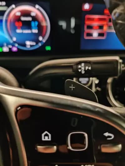 Vendo Mercedes-Benz A 250e 2020 - 24400 EUR, 101000 km - AUTO.MOTO.pt