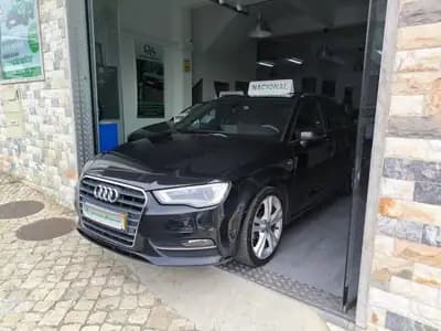Vendo Audi A3 Sportback 2013 - 14950 EUR, 255105 km - AUTO.MOTO.pt