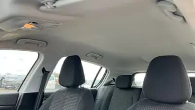 Sell Peugeot 308 2019 - 13999 EUR, 75015 km - AUTO.MOTO.pt