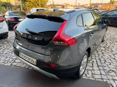 Sell Volvo V40 Cross Country 2013 - 13500 EUR, 164000 km - AUTO.MOTO.pt