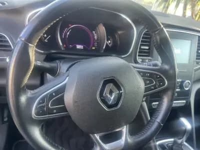 Vendo Renault Mégane Coupe 2017 - 14490 EUR, 193200 km - AUTO.MOTO.pt