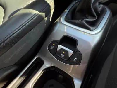 Sell Jeep Renegade 2019 - 15995 EUR, 105000 km - AUTO.MOTO.pt