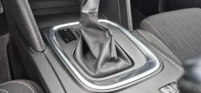 Vendo Renault Mégane Sport Tourer 2019 - 8950 EUR, 360000 km - AUTO.MOTO.pt