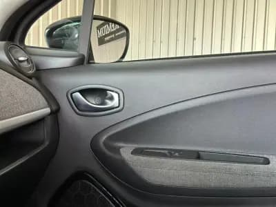 Vendo Renault Zoe 2020 - 16500 EUR, 105000 km - AUTO.MOTO.pt