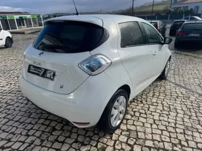 Vendo Renault Zoe 2016 - 8990 EUR, 85000 km - AUTO.MOTO.pt
