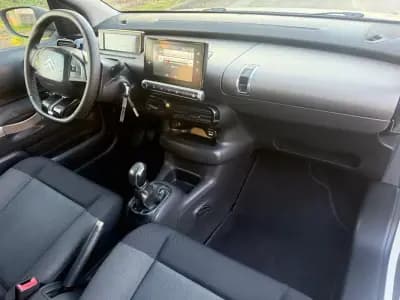Vendo Citroën C4 Cactus 2015 - 9650 EUR, 151000 km - AUTO.MOTO.pt