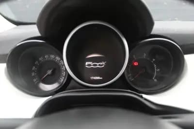 Vendo Fiat 500X 2015 - 10900 EUR, 169990 km - AUTO.MOTO.pt