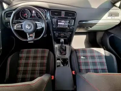 Vendo Volkswagen Golf 2015 - 22490 EUR, 108000 km - AUTO.MOTO.pt