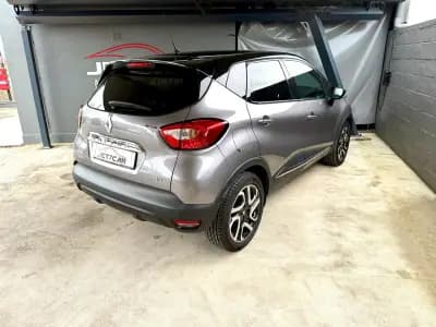 Vendo Renault Captur 2014 - 12990 EUR, 187722 km - AUTO.MOTO.pt