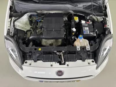 Vendo Fiat Punto 2017 - 7950 EUR, 77357 km - AUTO.MOTO.pt