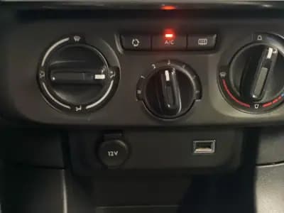 Vendo Citroën C3 2019 - 8999 EUR, 91000 km - AUTO.MOTO.pt