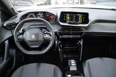 Vendo Peugeot 2008 2023 - 21500 EUR, 30000 km - AUTO.MOTO.pt
