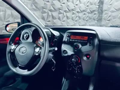 Vendo Toyota Aygo 2019 - 10750 EUR, 126299 km - AUTO.MOTO.pt
