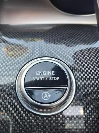 Sell Mercedes-Benz C 300 2022 - 44480 EUR, 80000 km - AUTO.MOTO.pt