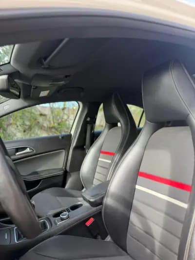 Vendo Mercedes-Benz A 180 2015 - 15900 EUR, 195815 km - AUTO.MOTO.pt