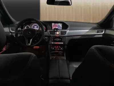 Sell Mercedes-Benz E 300 2013 - 13950 EUR, 330000 km - AUTO.MOTO.pt