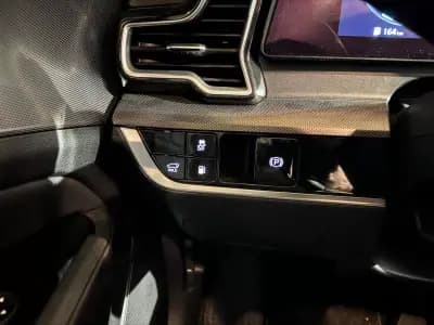 Vendo Kia Sportage 2025 - 41000 EUR, 4834 km - AUTO.MOTO.pt